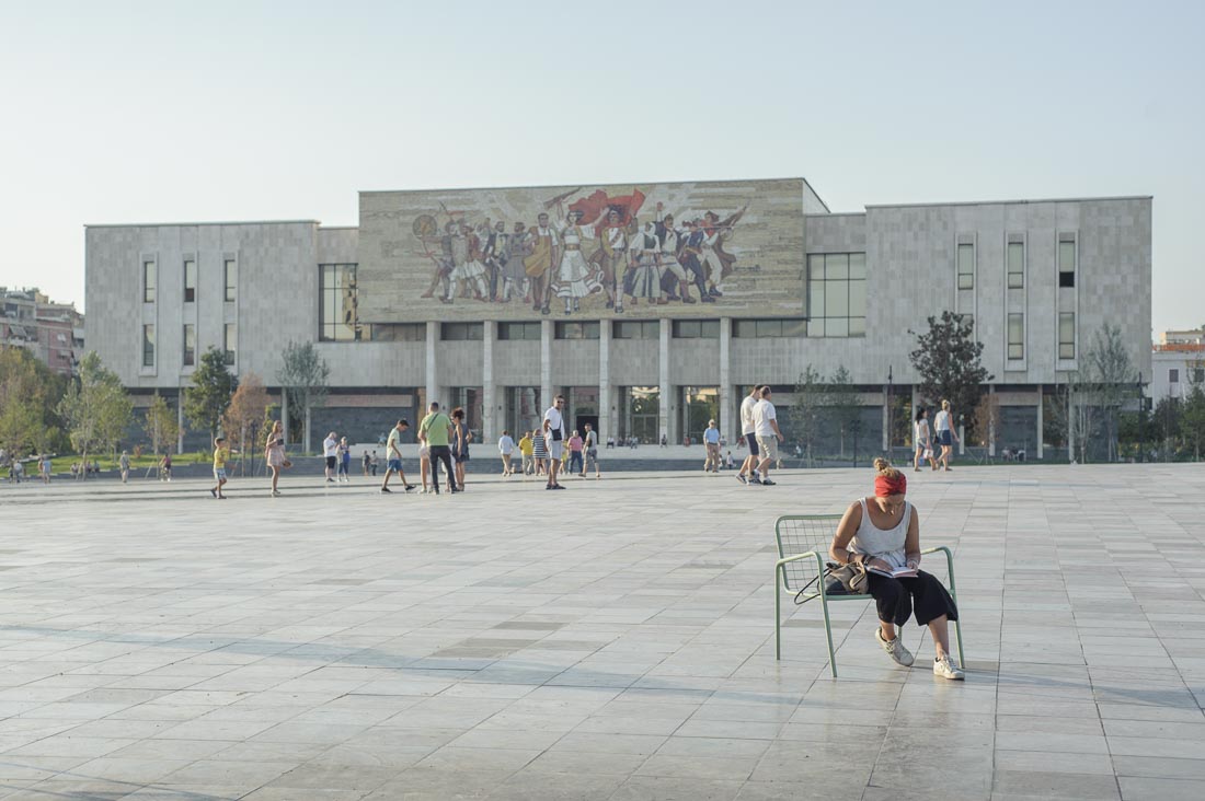 Piazza Scanderbeg, Tirana, Albania | foto di Dino Maglie