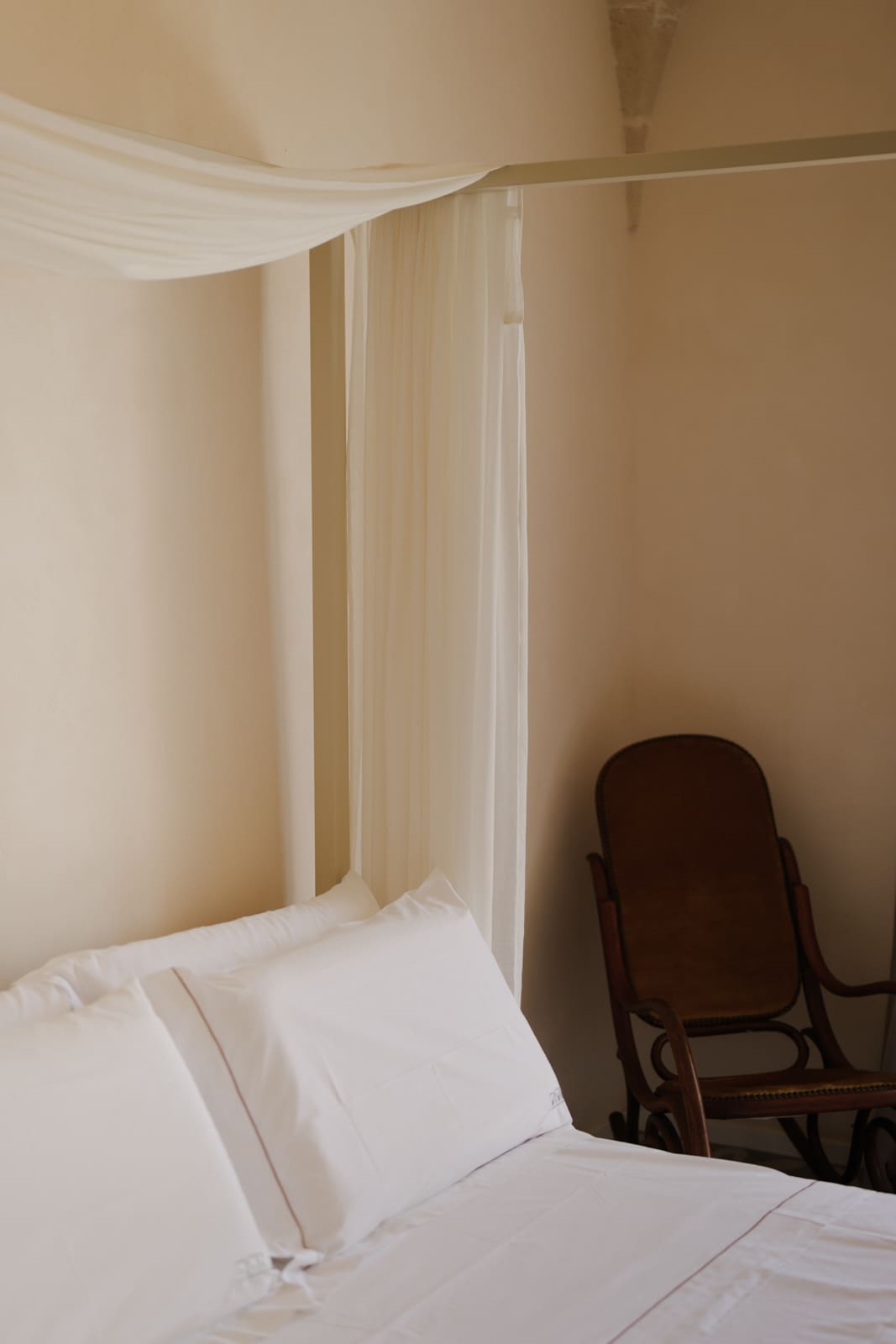 Fotografia d'interni di Dino Maglie per struttura ricettiva B&B La Scaledda di Serranova, Carovigno (BR)