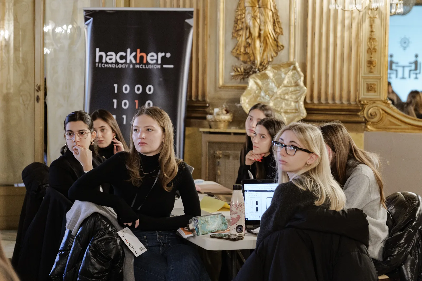 Fotografie del fotografo Dino Maglie dell'evento nazionale hackher_ tenutosi a Bari