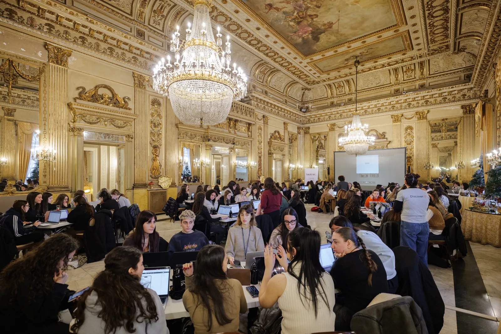 Fotografie del fotografo Dino Maglie dell'evento nazionale hackher_ tenutosi a Bari